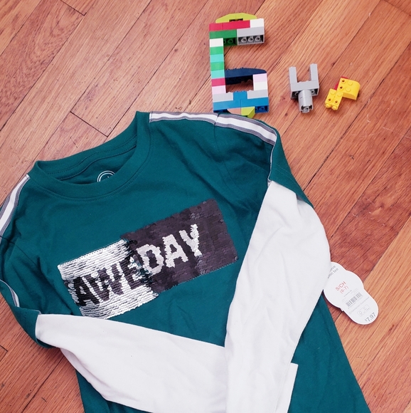 Sold- NWT Size 6 Long Sleeve Flip Message T-Shirt - Picture 1 of 4